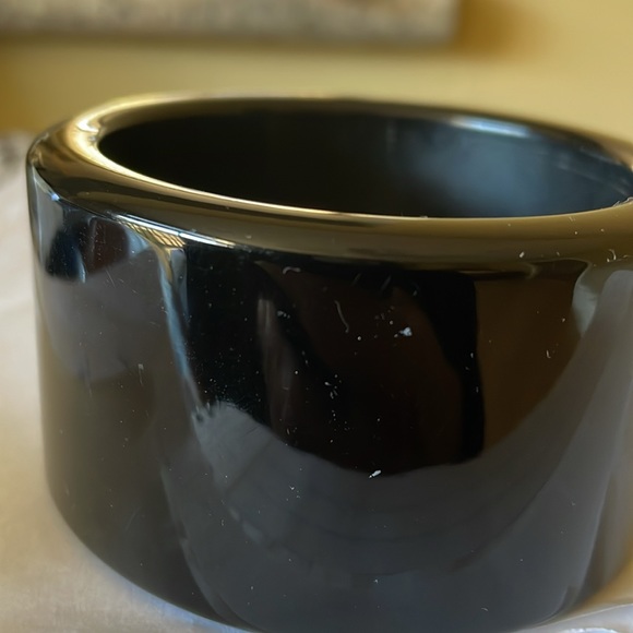 NWT Giorgio Armani Cuff Wide Resin Statement Bangle - Picture 6 of 8